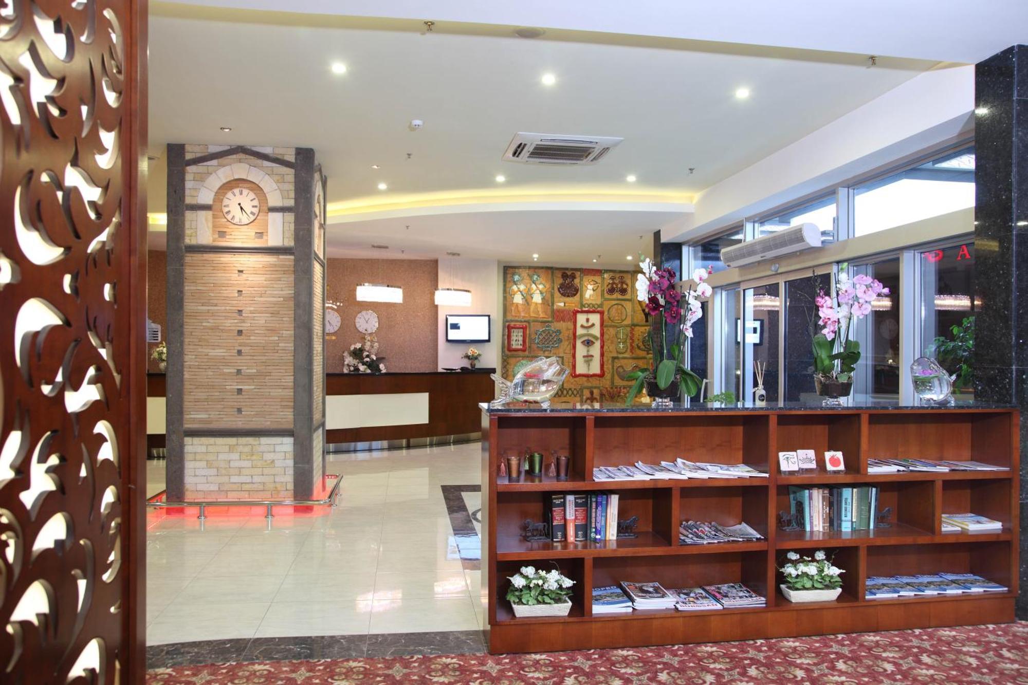 Hotel Senbayrak City Адана Екстериор снимка