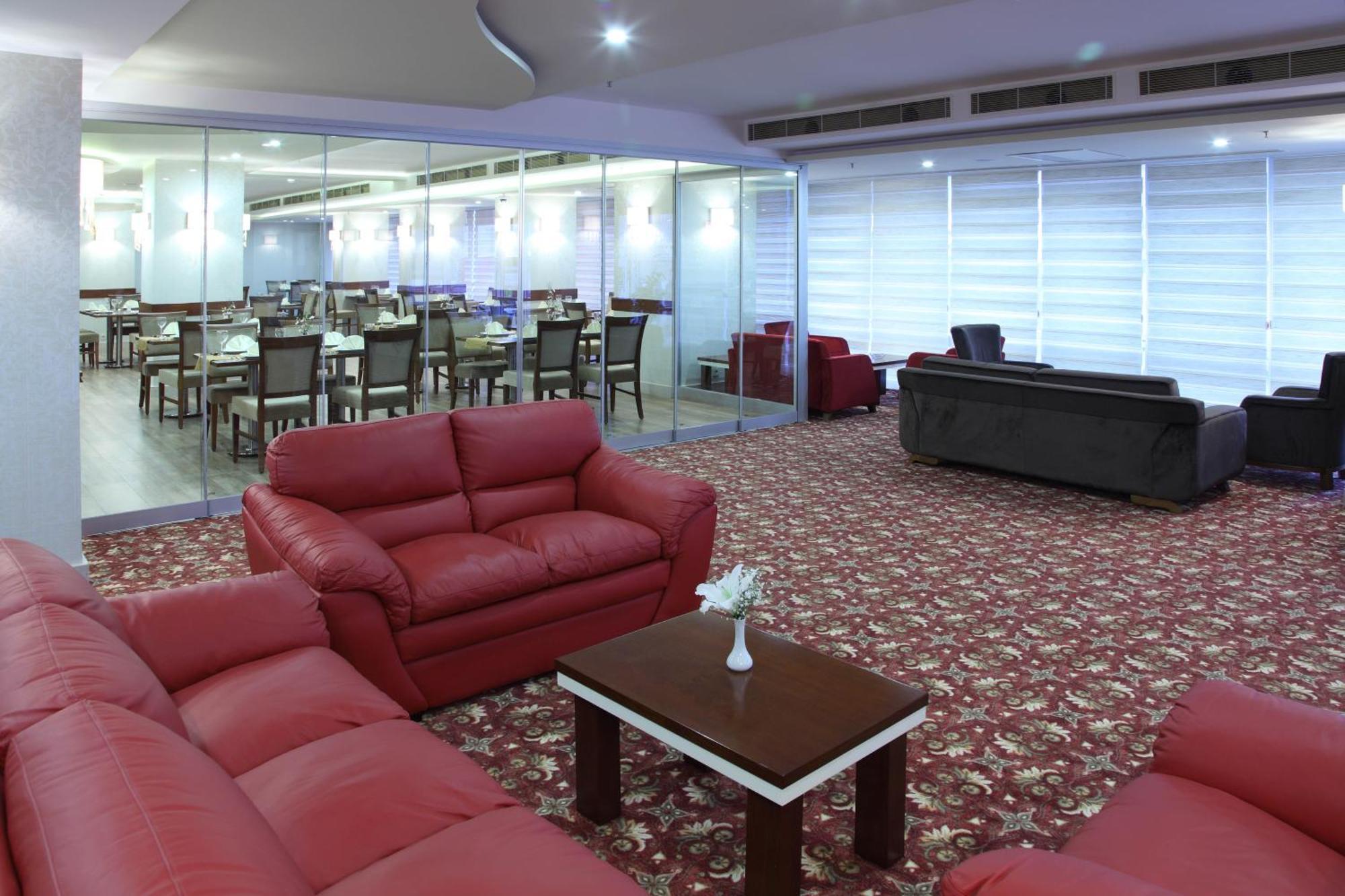 Hotel Senbayrak City Адана Екстериор снимка