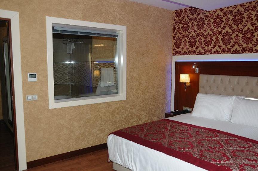 Hotel Senbayrak City Адана Екстериор снимка