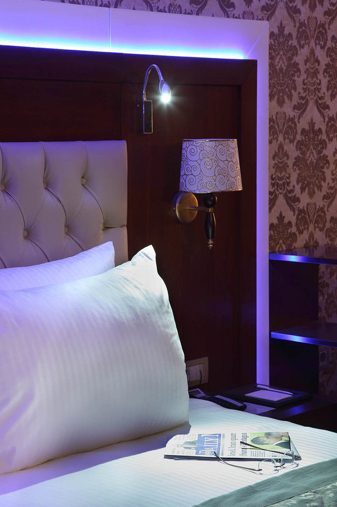 Hotel Senbayrak City Адана Екстериор снимка