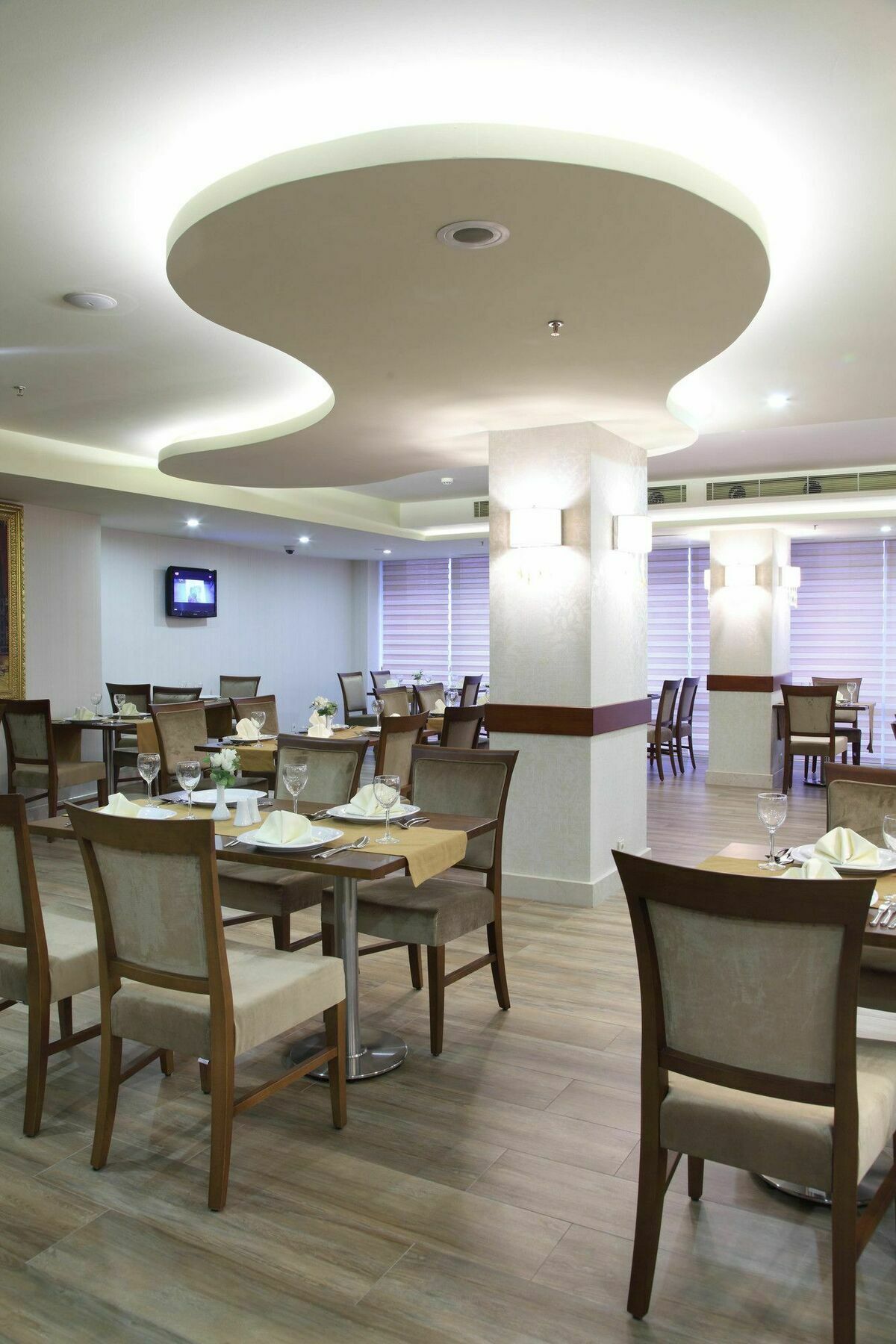 Hotel Senbayrak City Адана Екстериор снимка